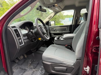 2019 RAM 1500 Classic SLT Crew Cab 4x4 6'4" Box