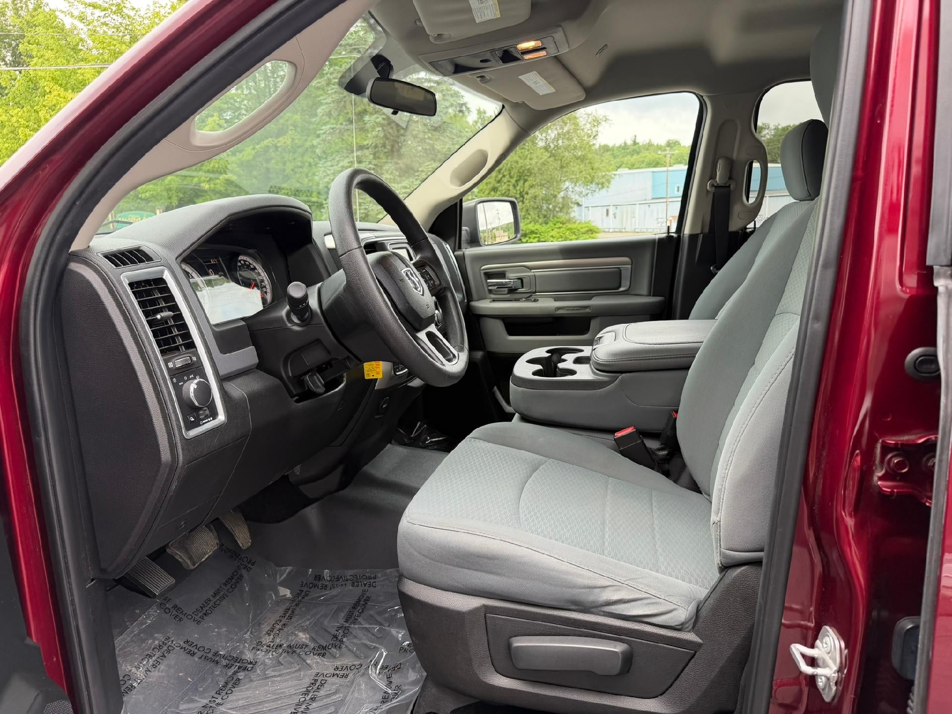 2019 RAM 1500 Classic SLT Crew Cab 4x4 6'4" Box