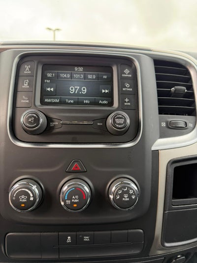 2019 RAM 1500 Classic SLT Crew Cab 4x4 6'4" Box