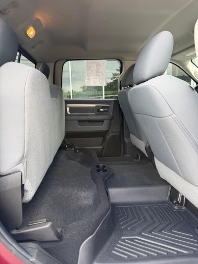 2019 RAM 1500 Classic SLT Crew Cab 4x4 6'4" Box