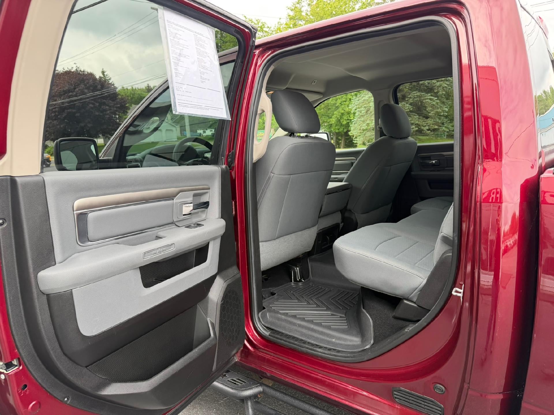 2019 RAM 1500 Classic SLT Crew Cab 4x4 6'4" Box