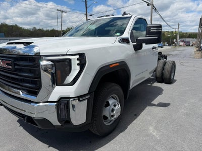 2026 GMC Sierra 3500 HD Chassis Cab Pro