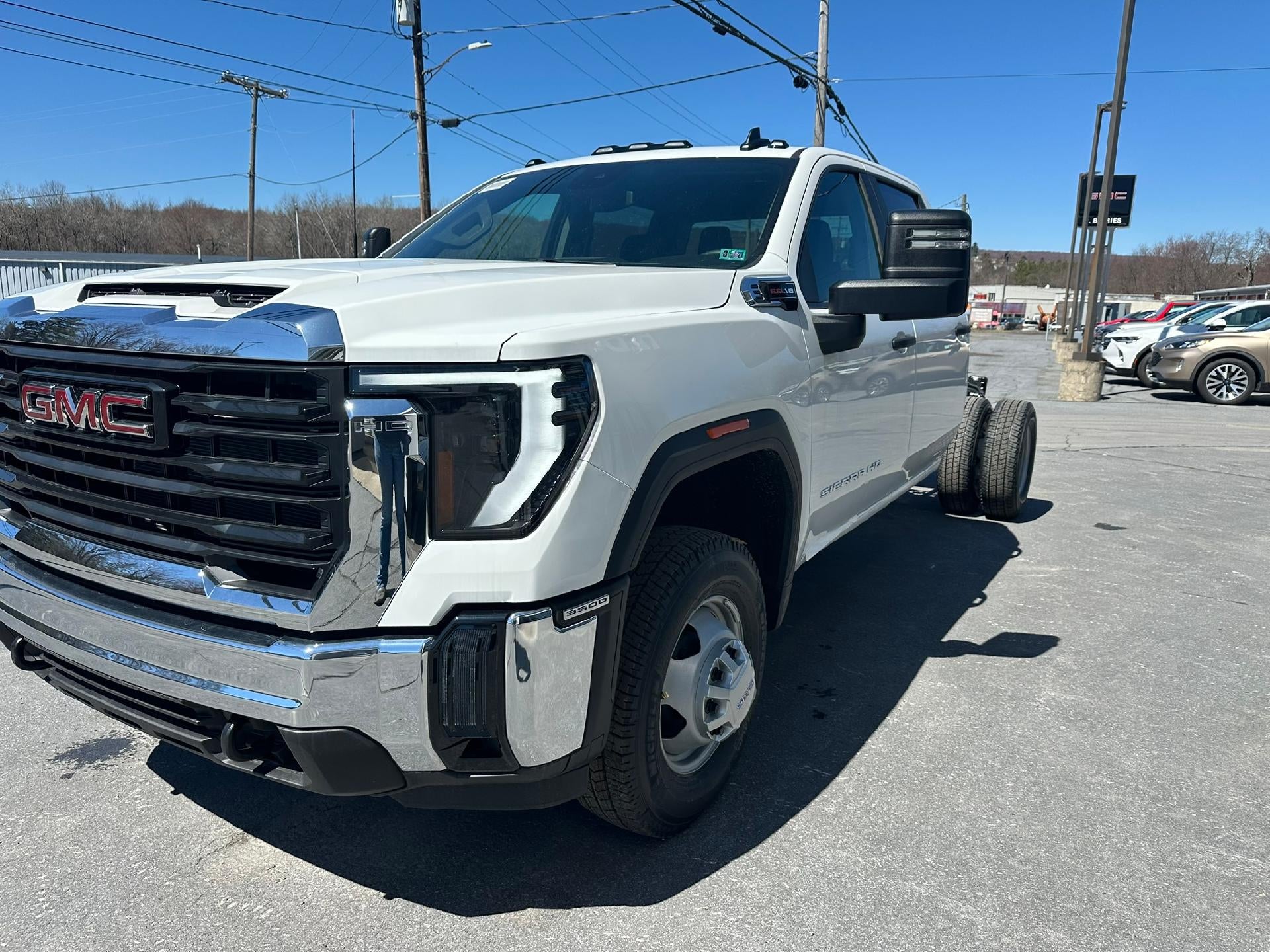 2026 GMC Sierra 3500 HD Chassis Cab Pro
