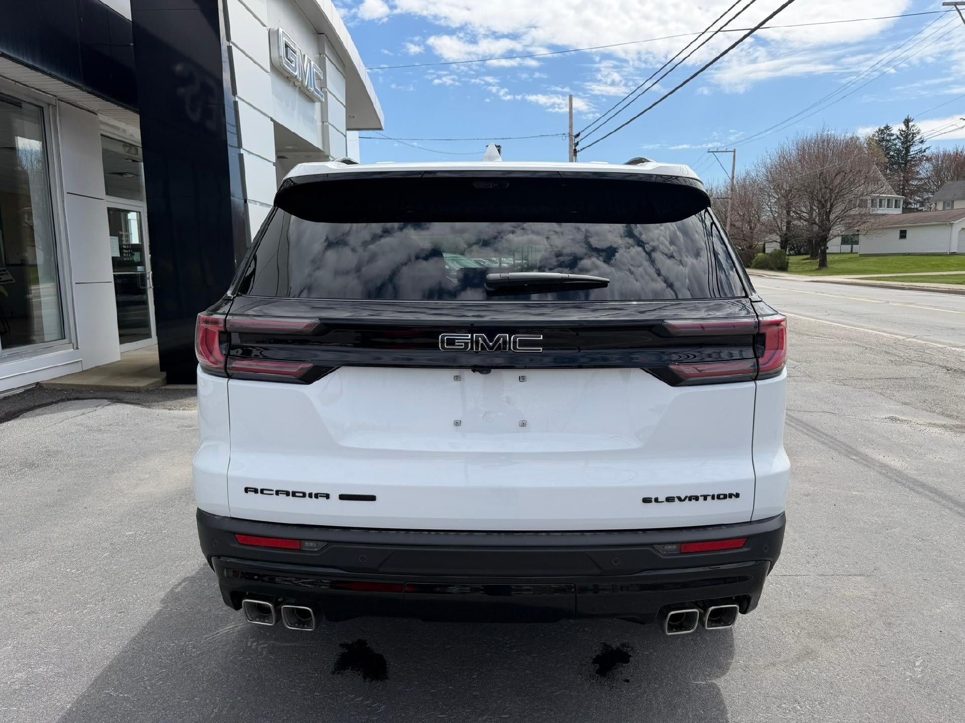 2026 GMC Acadia Elevation