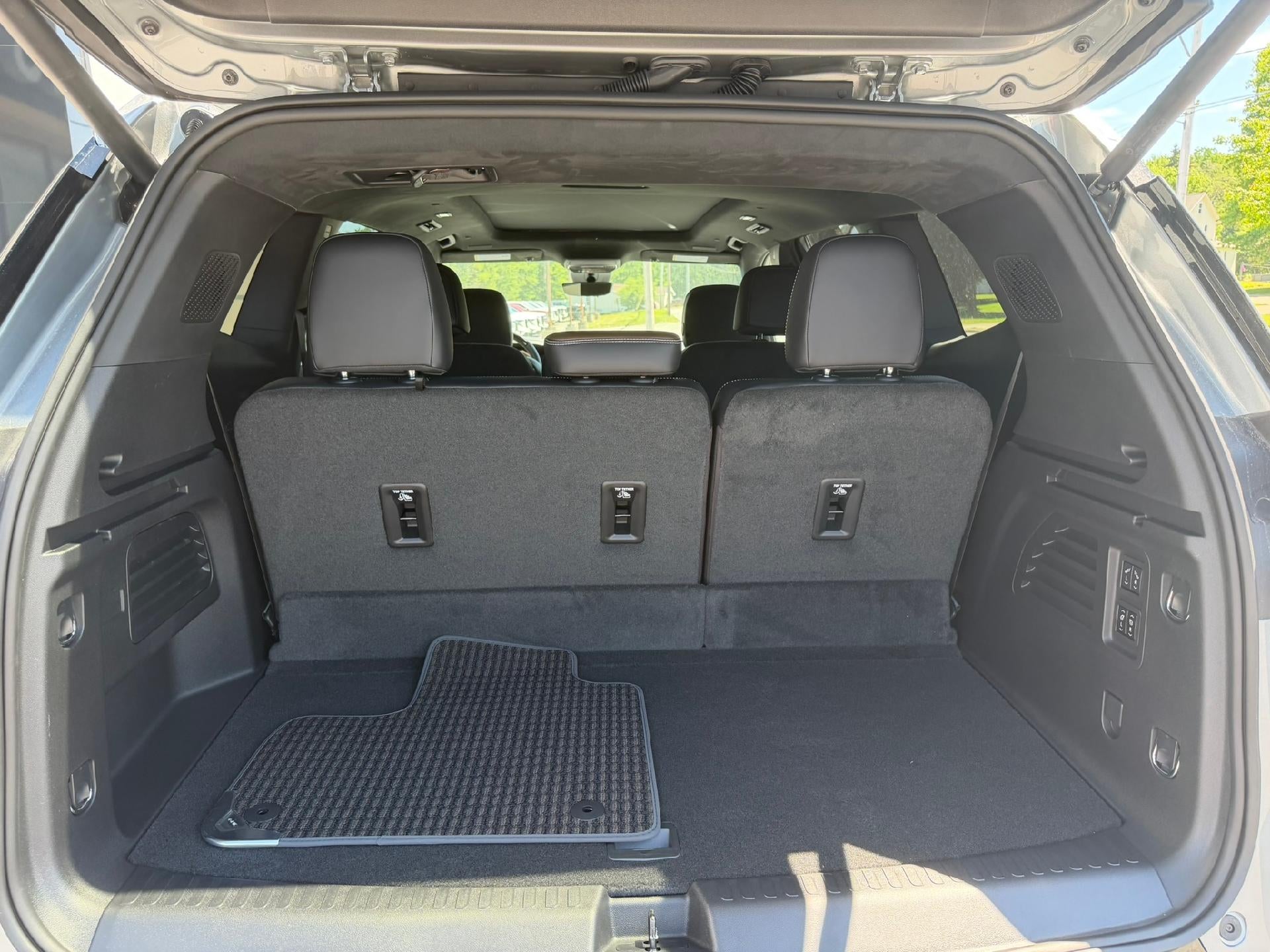 2026 GMC Acadia Denali Ultimate - Photo 7