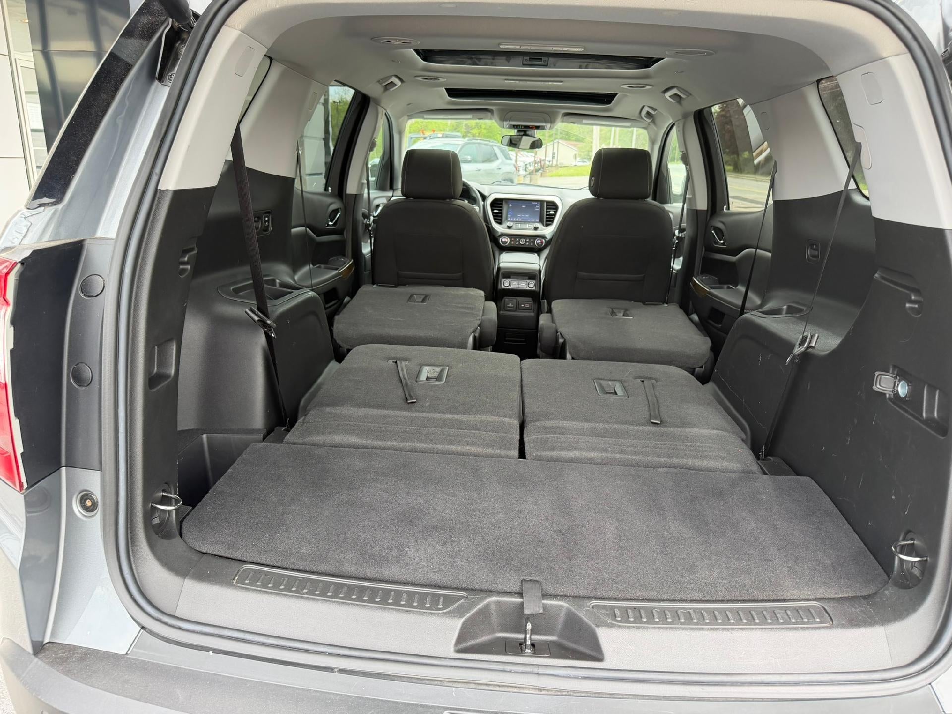 2022 GMC Acadia SLE