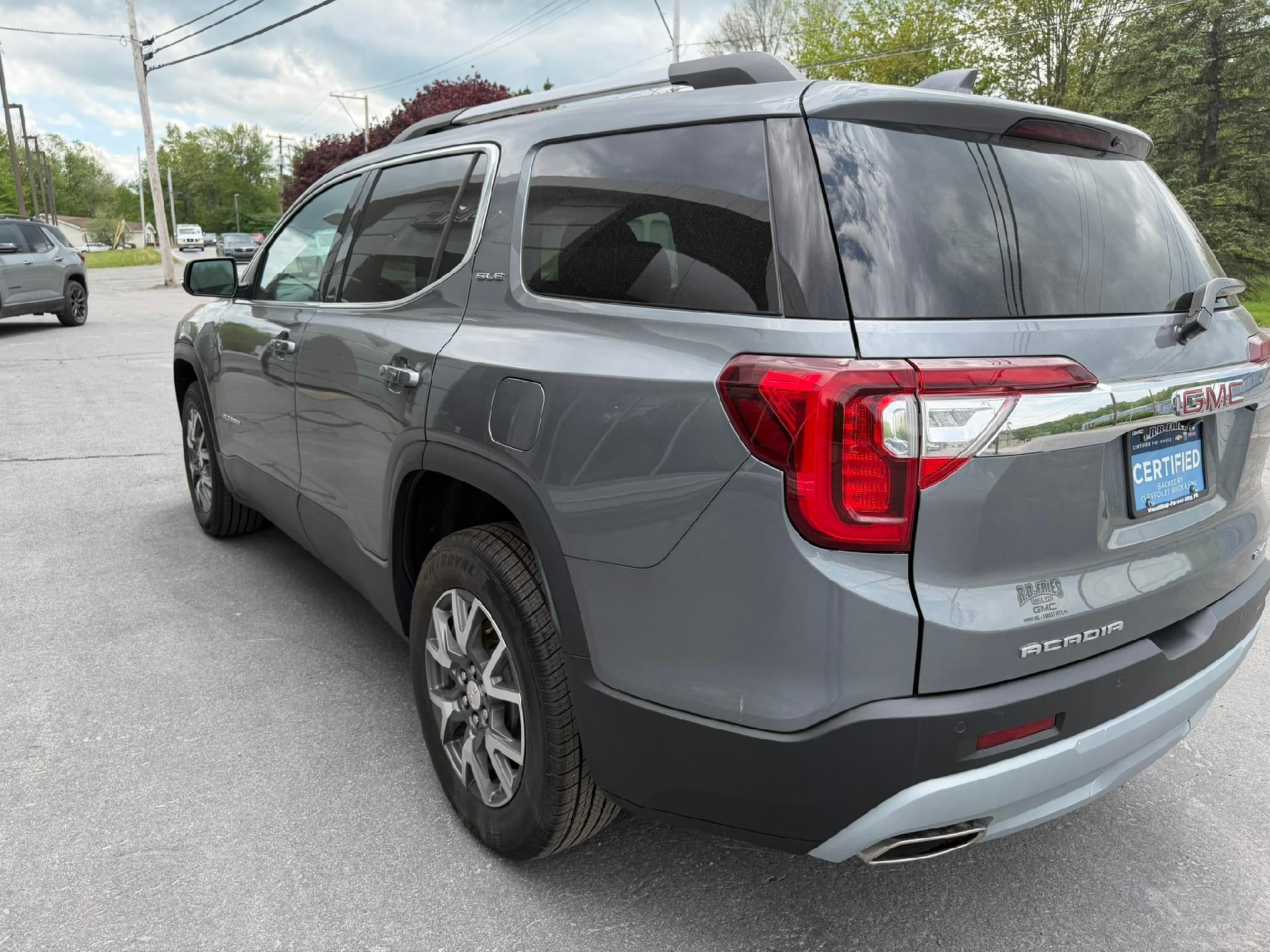 2022 GMC Acadia SLE