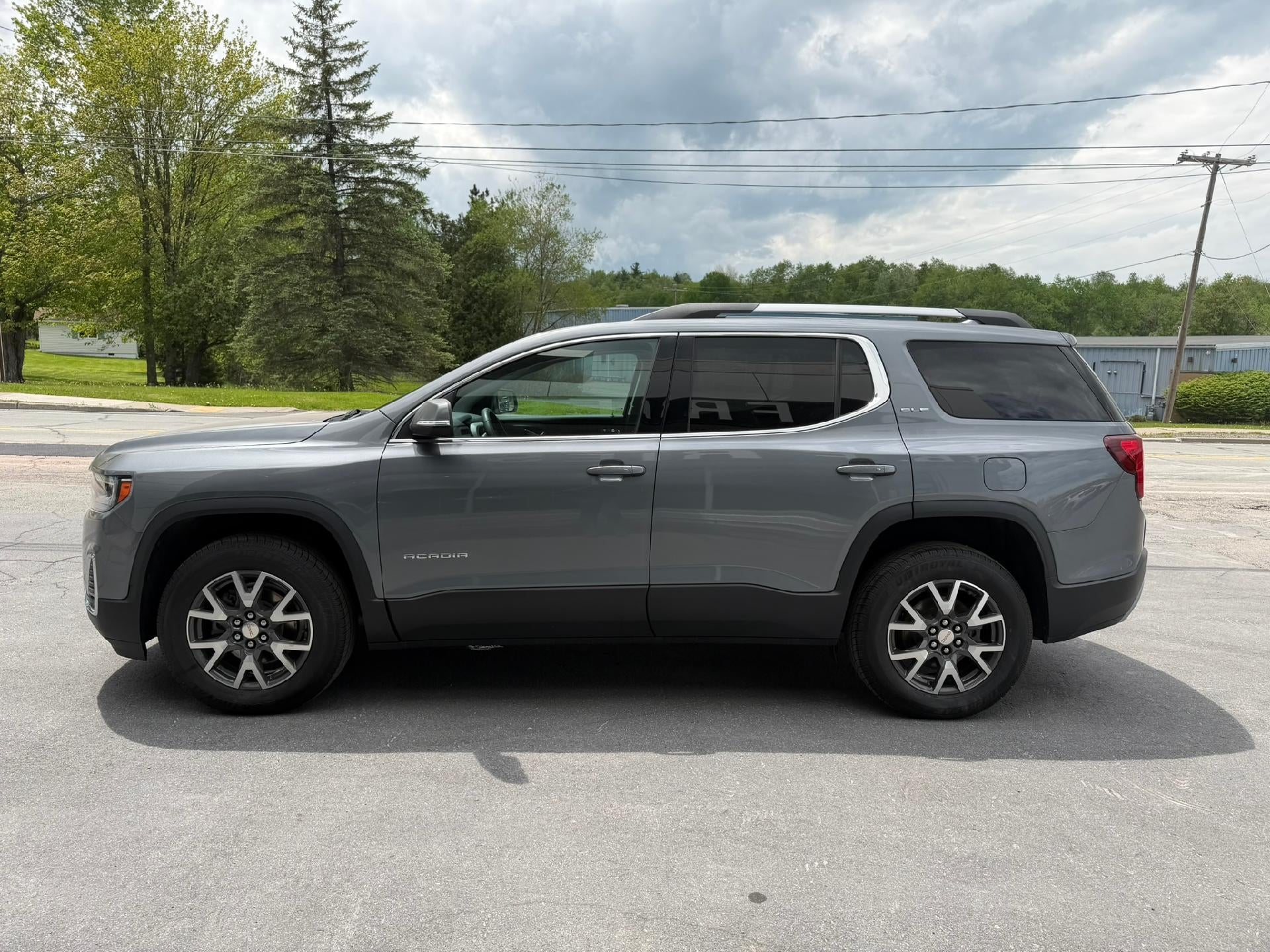 2022 GMC Acadia SLE