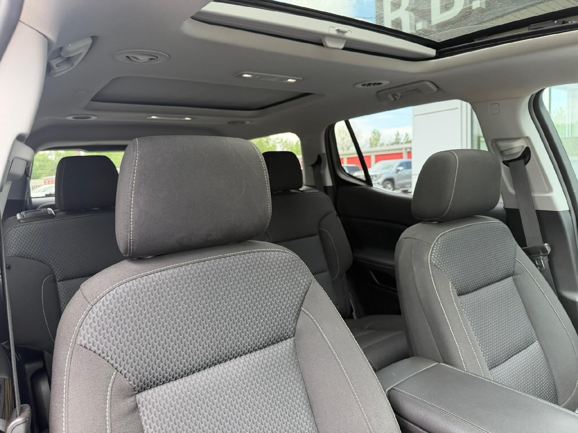 2022 GMC Acadia SLE