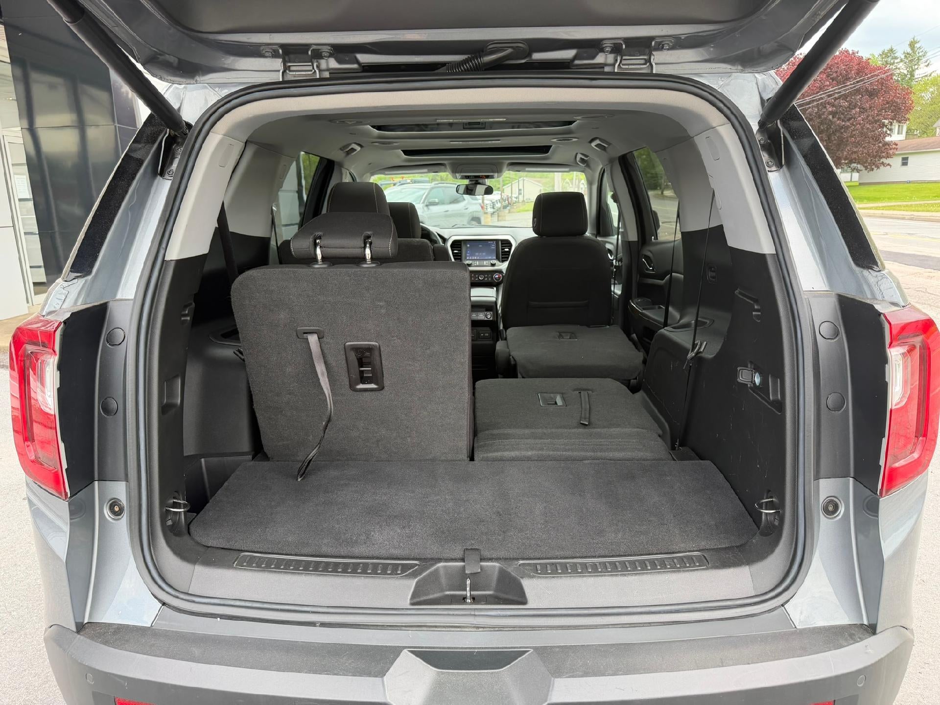 2022 GMC Acadia SLE