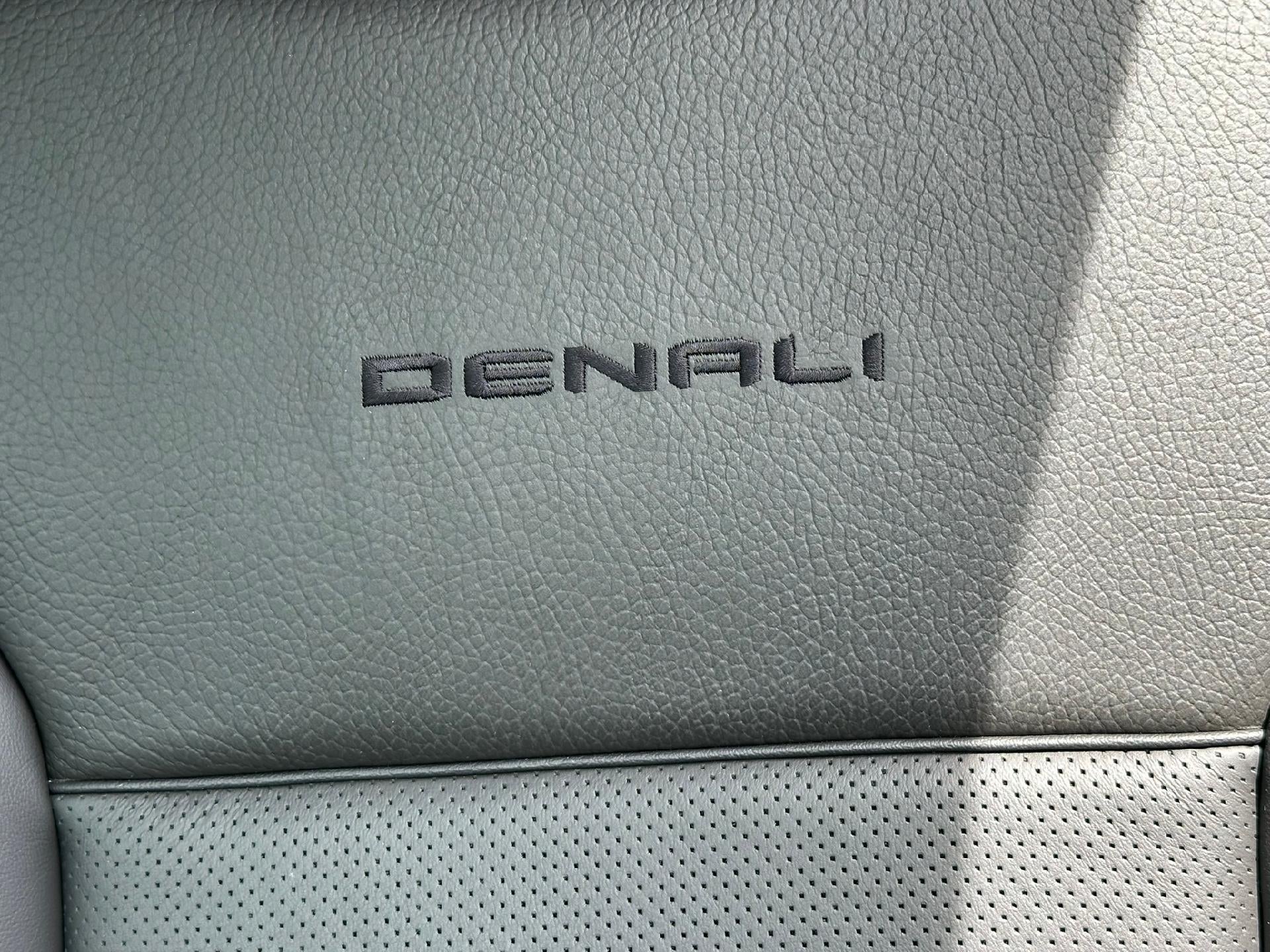 2025 GMC Yukon Denali