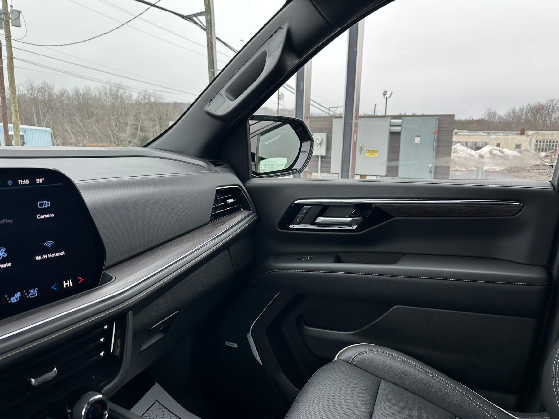 2025 Chevrolet Suburban Premier