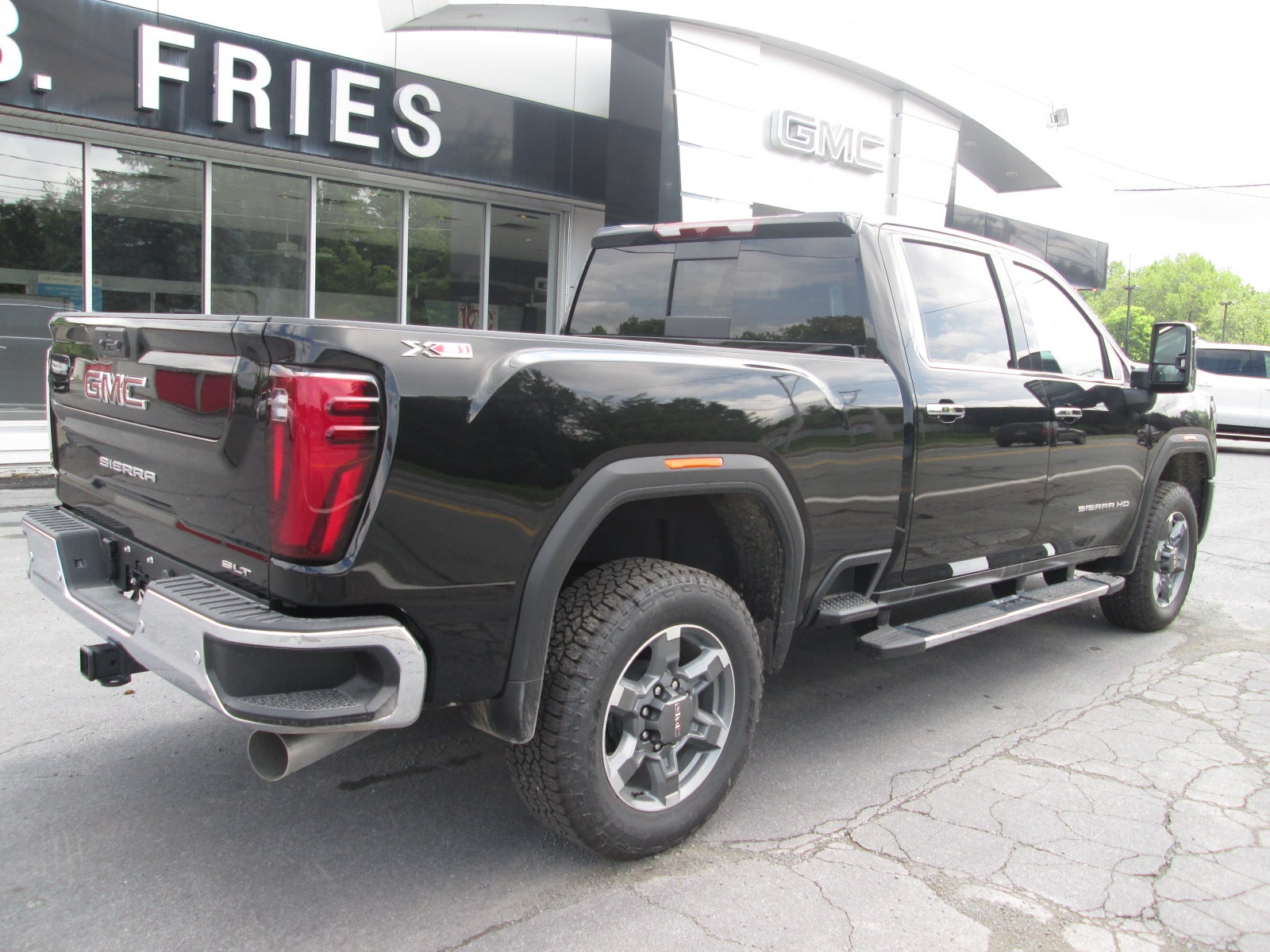 2025 GMC Sierra 2500 HD SLT