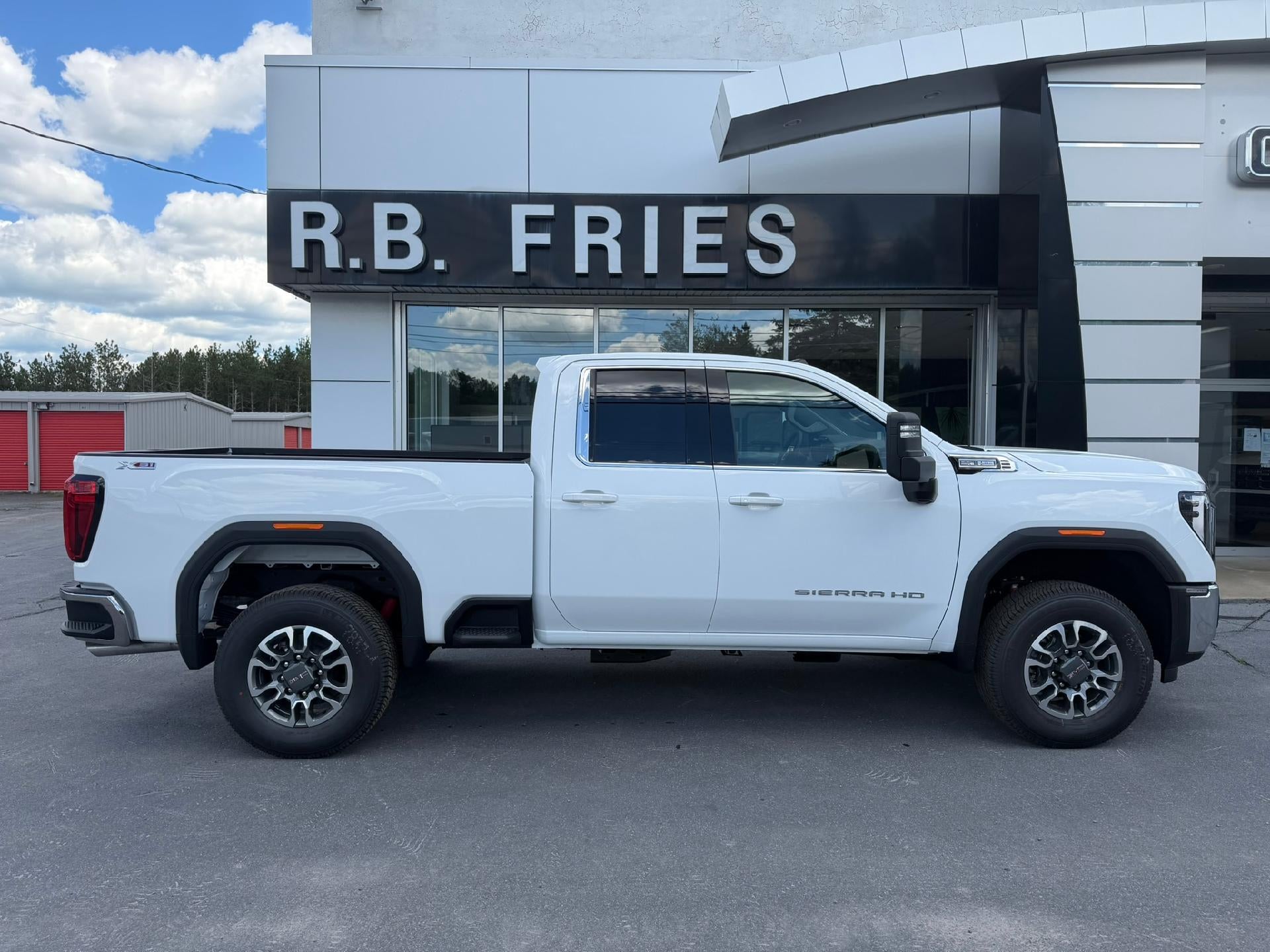 2026 GMC Sierra 2500 HD SLE