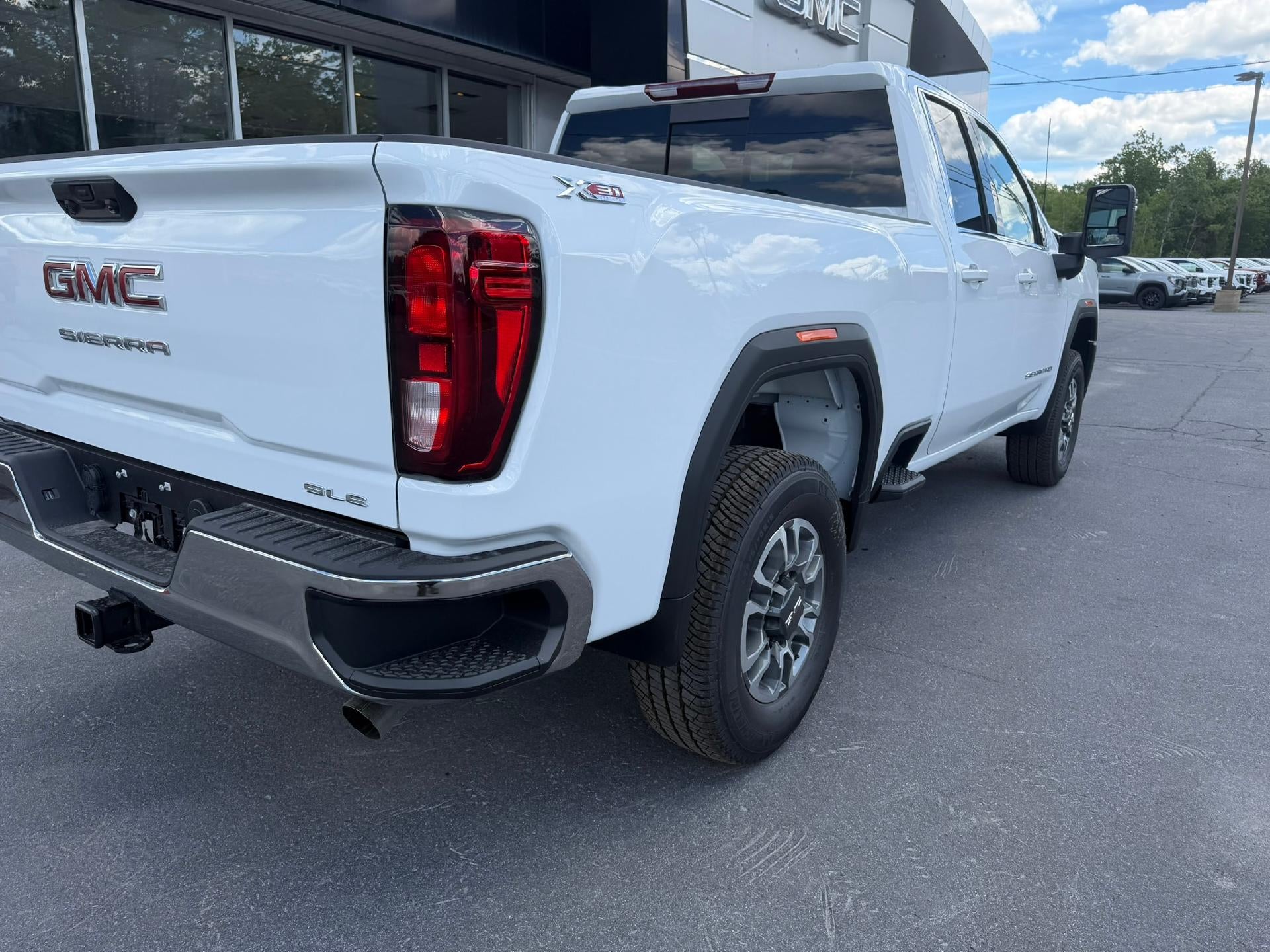 2026 GMC Sierra 2500 HD SLE
