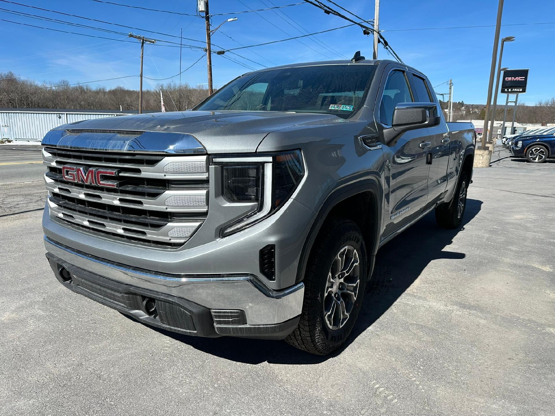2026 GMC Sierra 1500 SLE