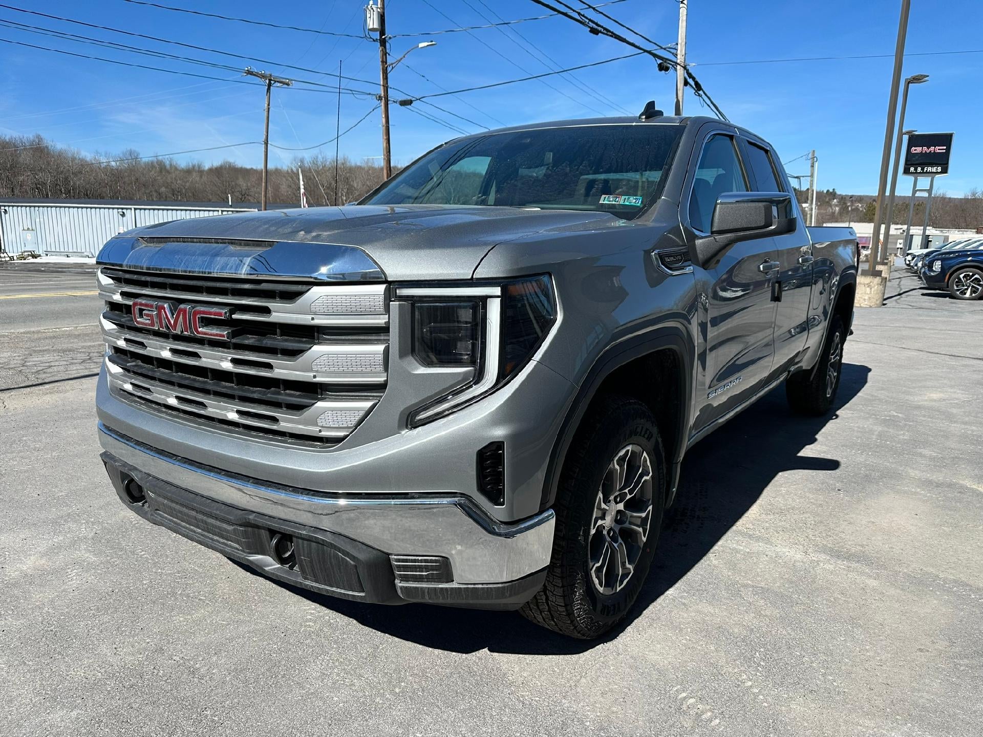2026 GMC Sierra 1500 SLE