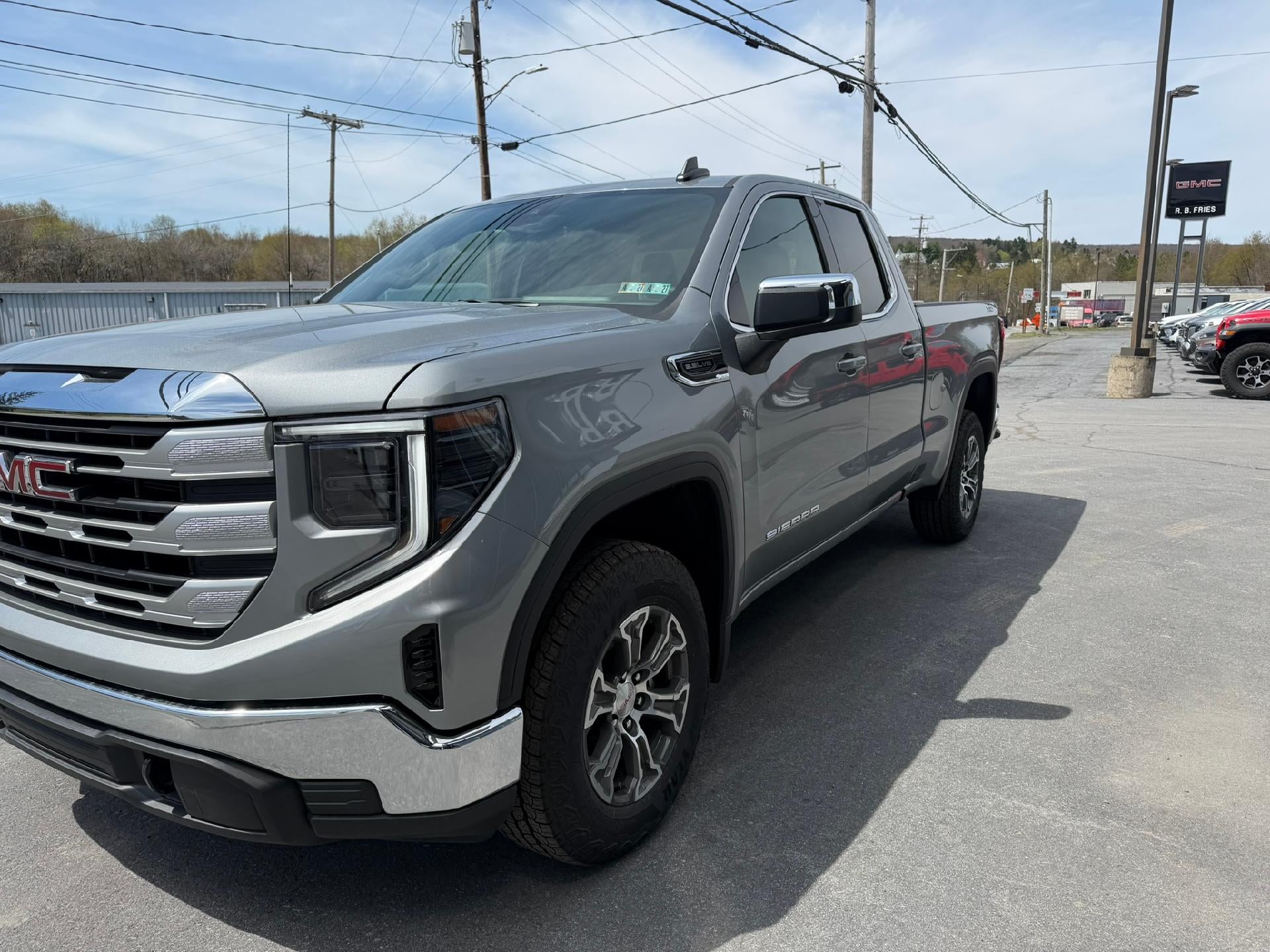 2026 GMC Sierra 1500 SLE