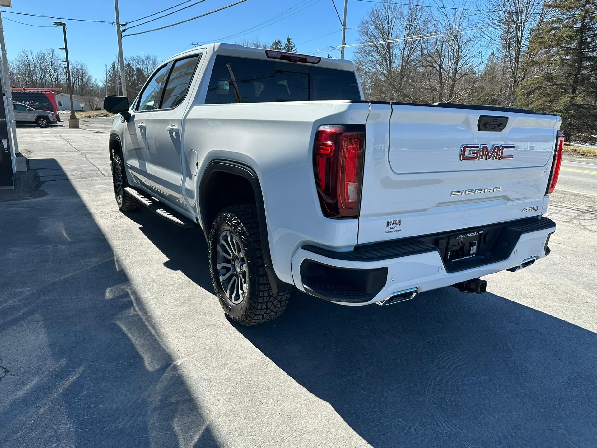2023 GMC Sierra 1500 AT4