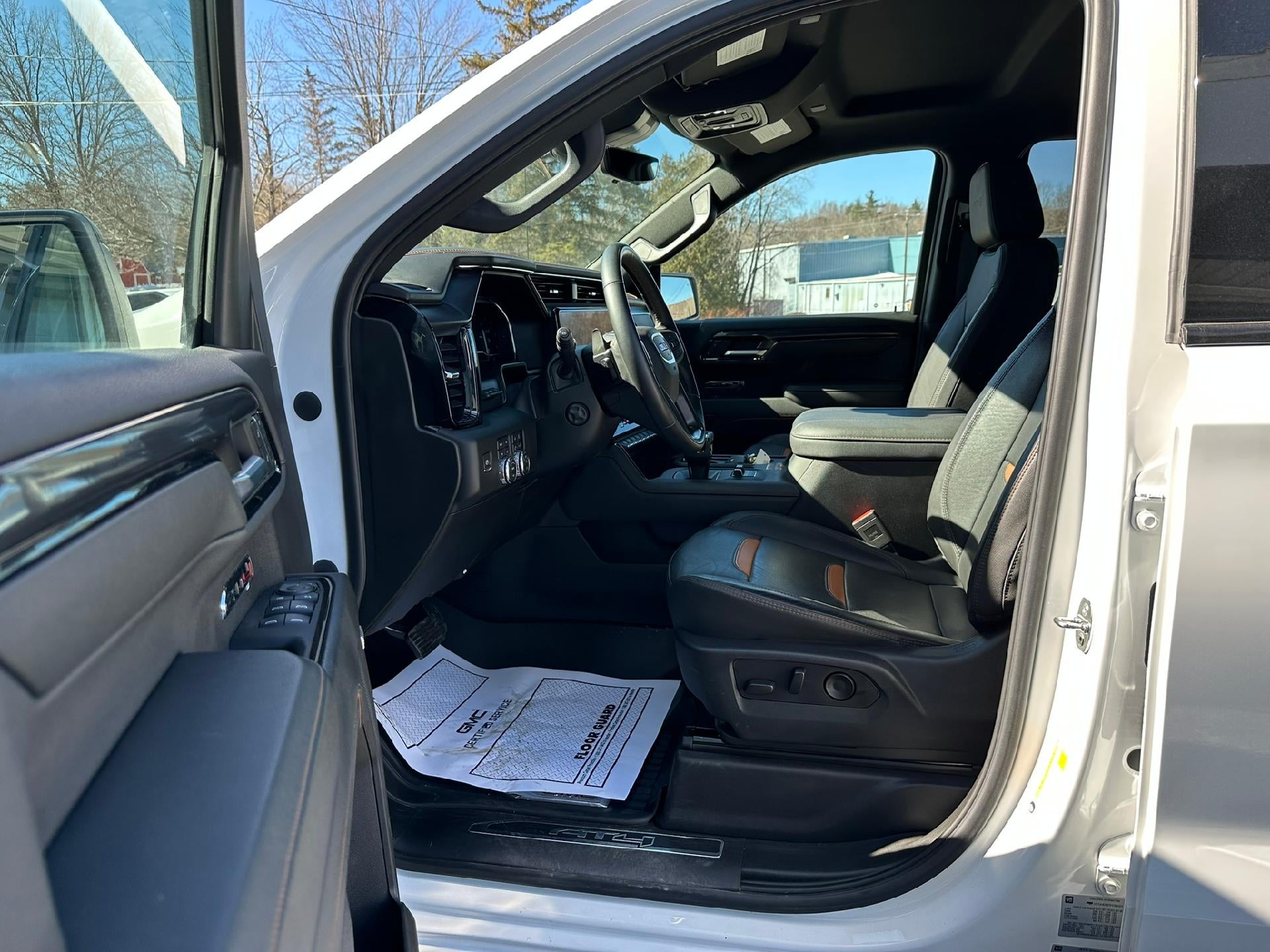 2023 GMC Sierra 1500 AT4