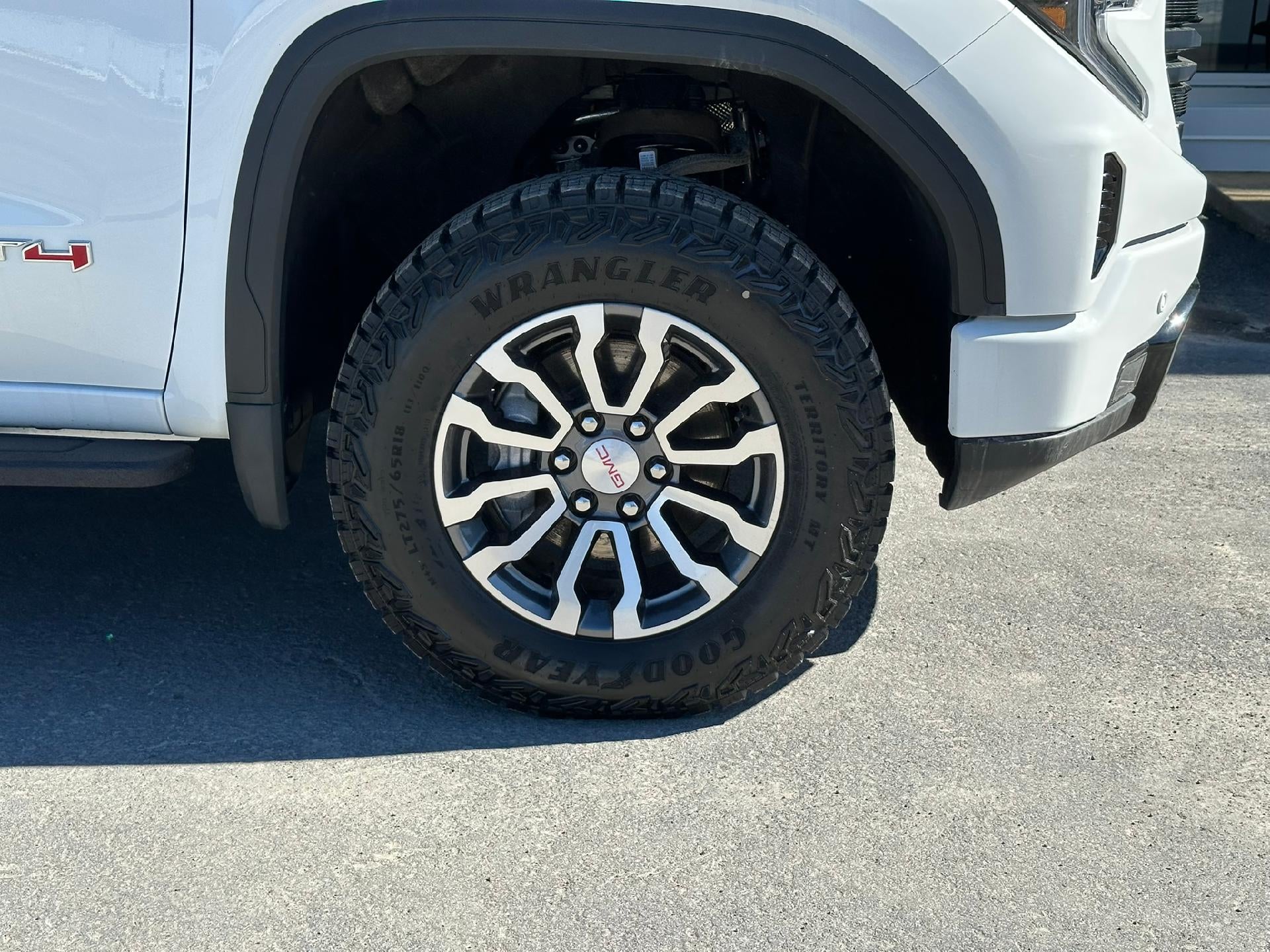 2023 GMC Sierra 1500 AT4