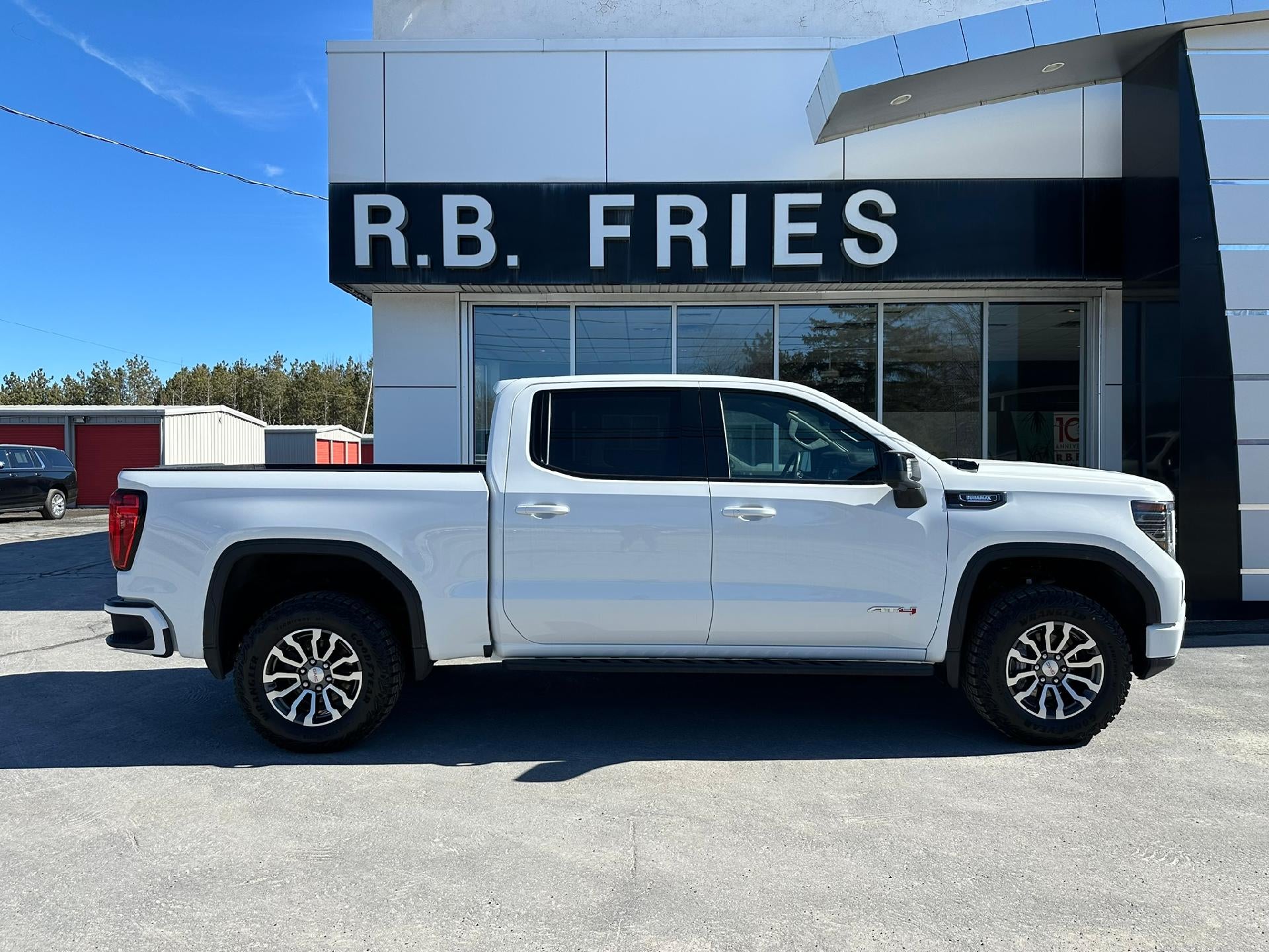 2023 GMC Sierra 1500 AT4