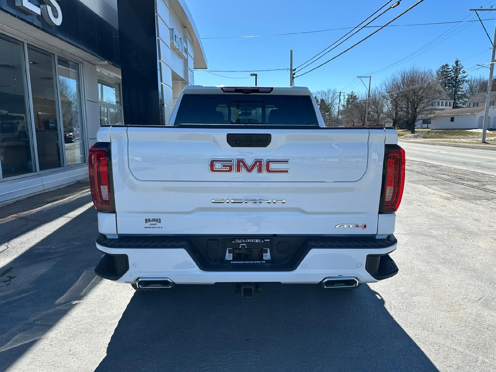 2023 GMC Sierra 1500 AT4