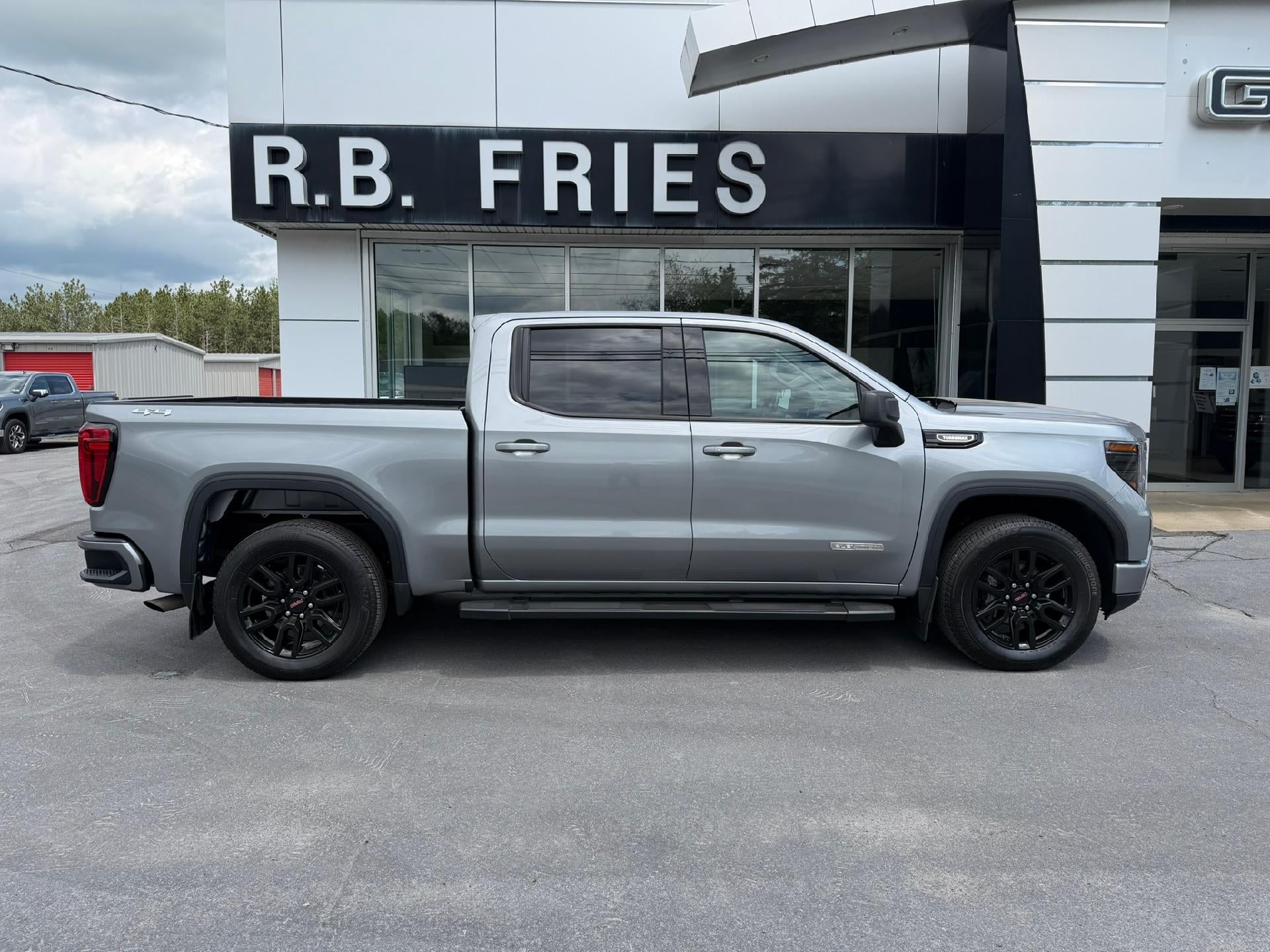2025 GMC Sierra 1500 Elevation