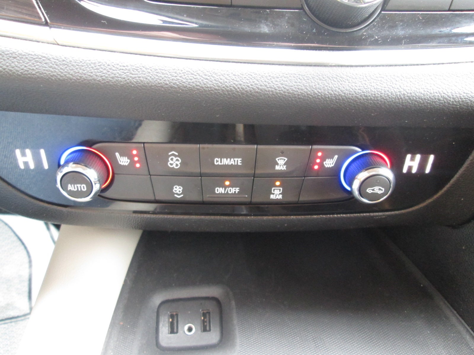 2019 Buick Enclave Essence