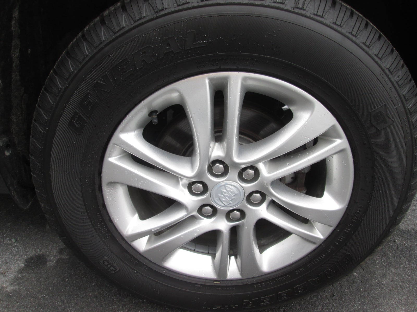 2019 Buick Enclave Essence