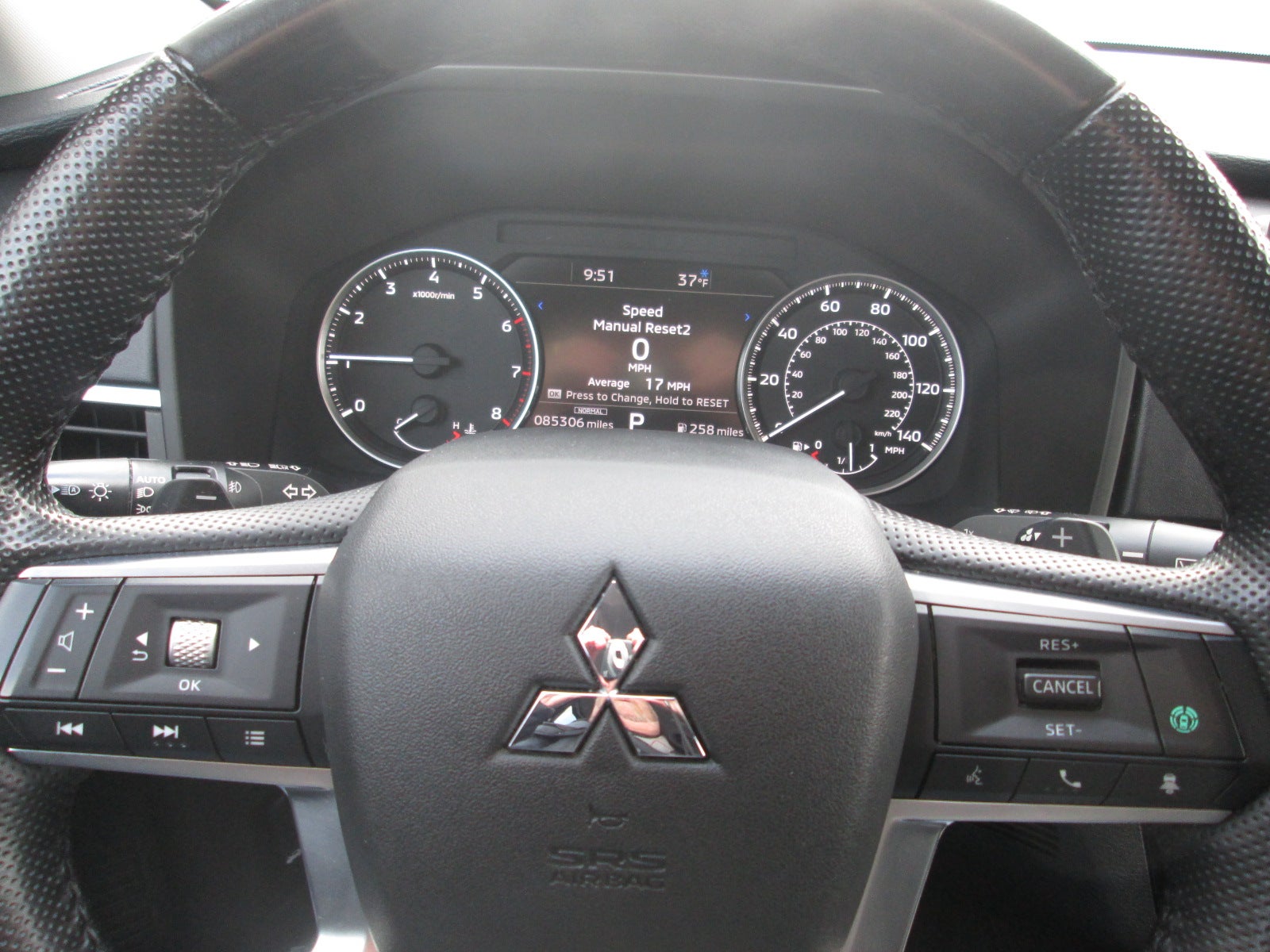 2022 Mitsubishi Outlander SE