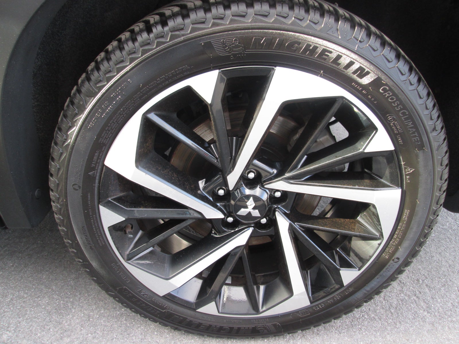 2022 Mitsubishi Outlander SE