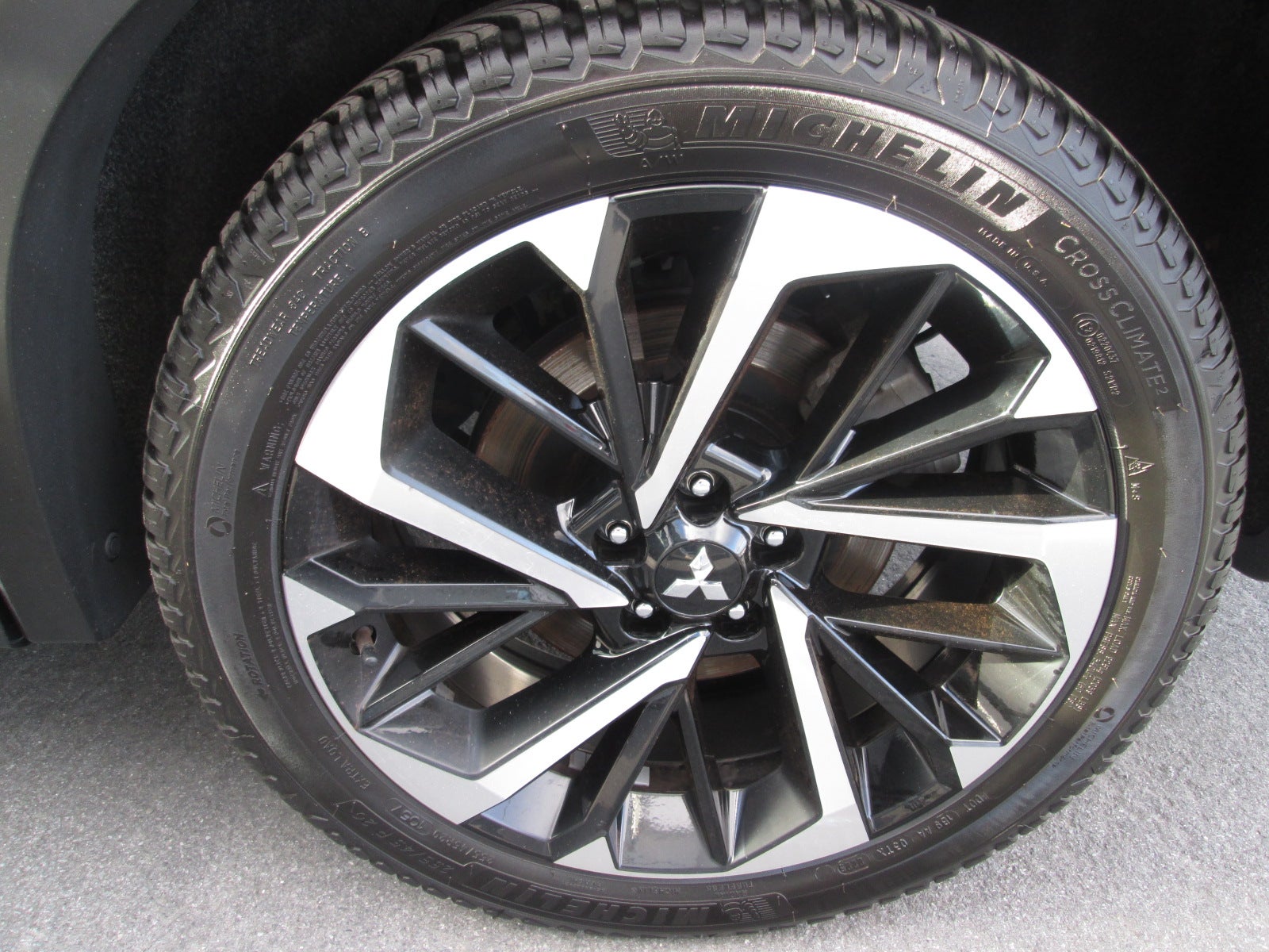 2022 Mitsubishi Outlander SE