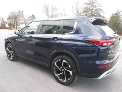 2022 Mitsubishi Outlander SE