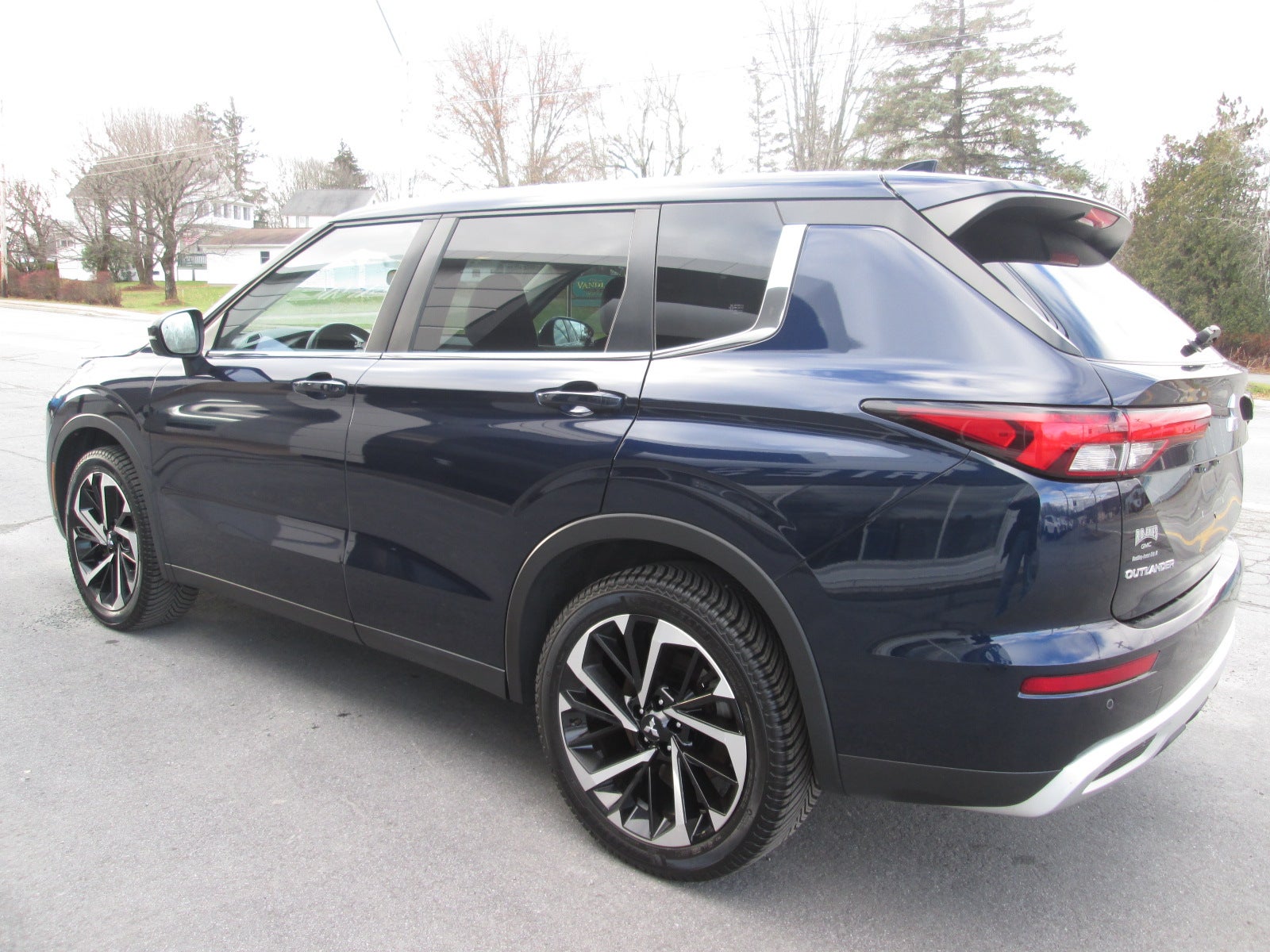 2022 Mitsubishi Outlander SE