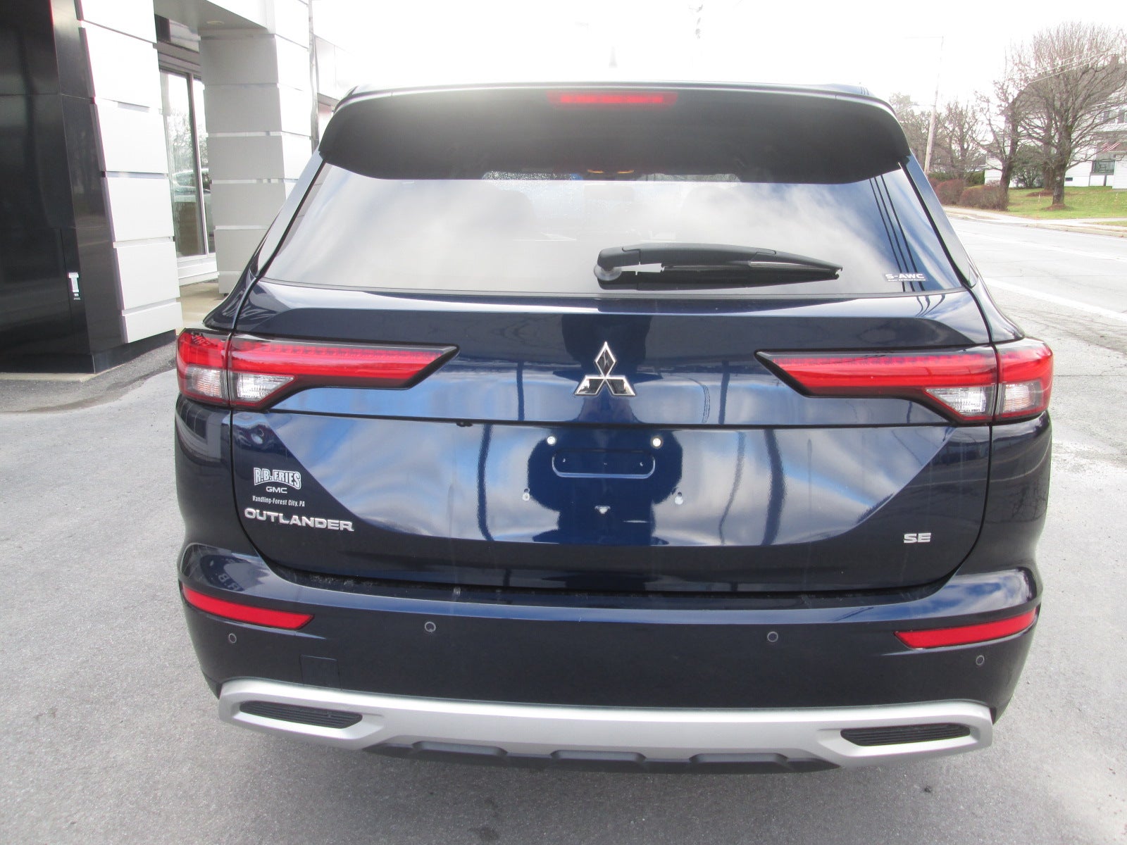 2022 Mitsubishi Outlander SE