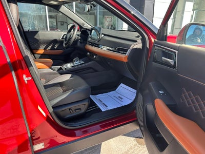 2024 Mitsubishi Outlander SEL