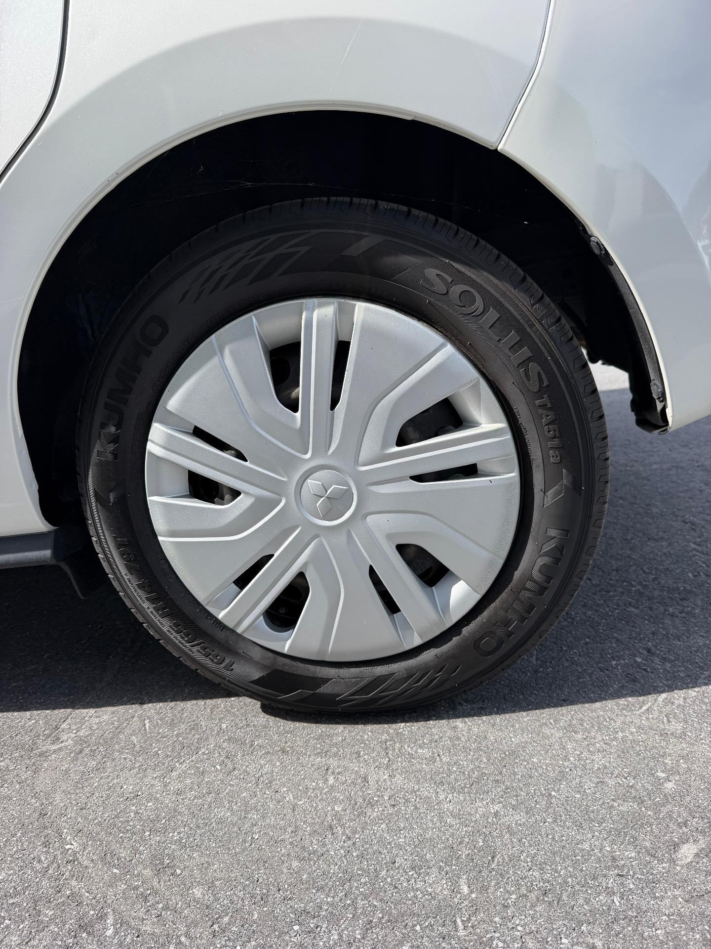 2019 Mitsubishi Mirage ES