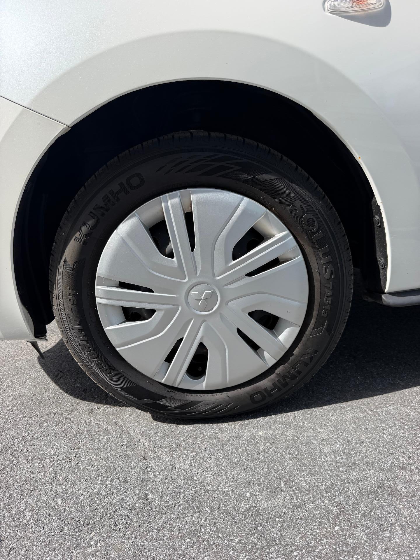 2019 Mitsubishi Mirage ES