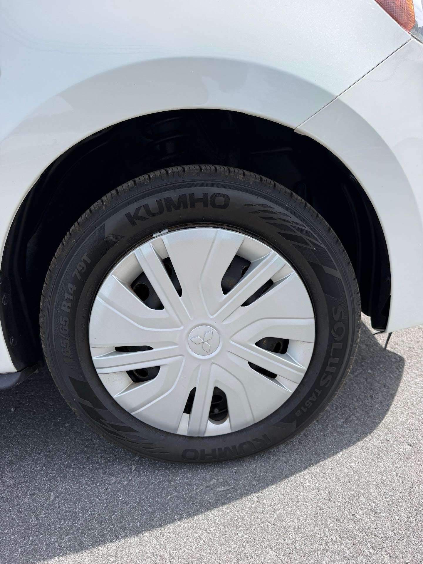 2019 Mitsubishi Mirage ES
