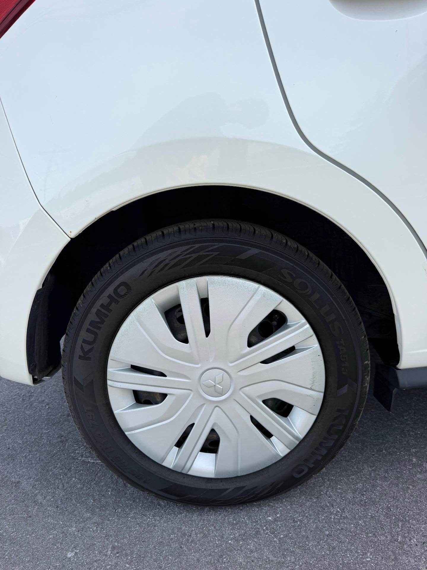 2019 Mitsubishi Mirage ES